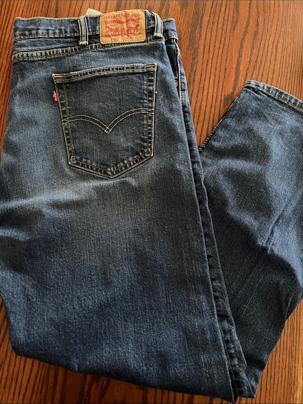 Levi's Men's Blue Straight Jeans with Signature Back Pocket